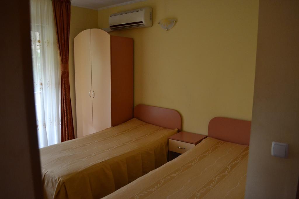 Pension Coral Baia Mare Quarto foto