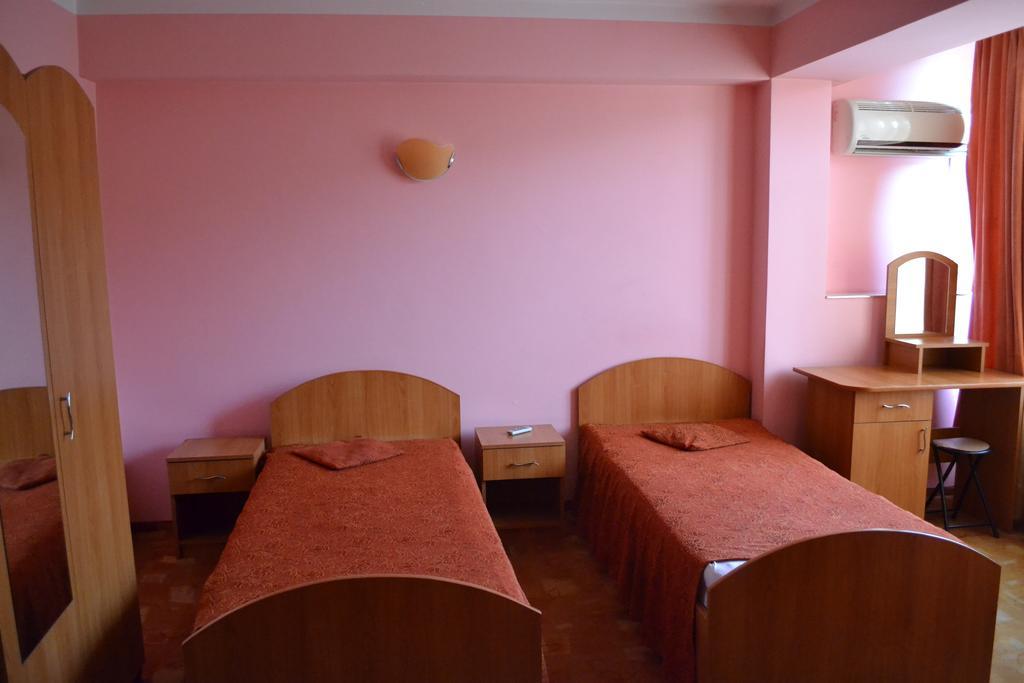 Pension Coral Baia Mare Quarto foto