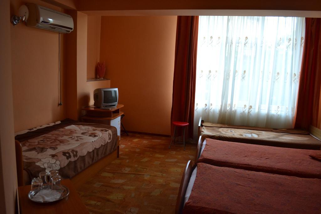 Pension Coral Baia Mare Quarto foto